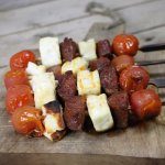 Barbecue Recept: Chorizo Haloumi Spiesjes