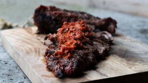 Iberico Pluma met Mojo Rojo