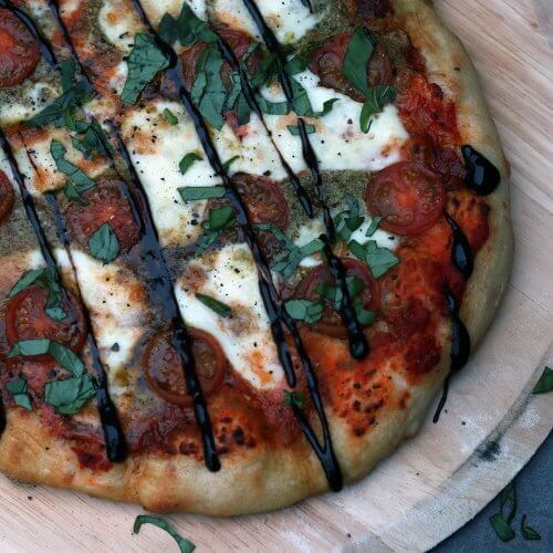 pizza caprese uitgelicht