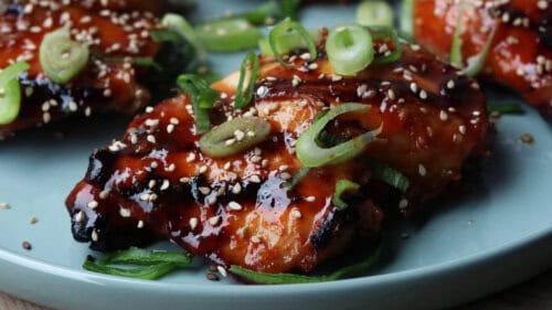Honing Sriracha Kip van de BBQ