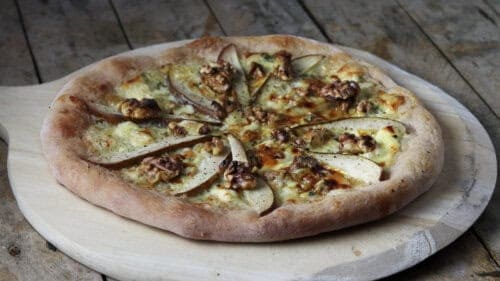 Pizza Blauwe Kaas Peer en Walnoot