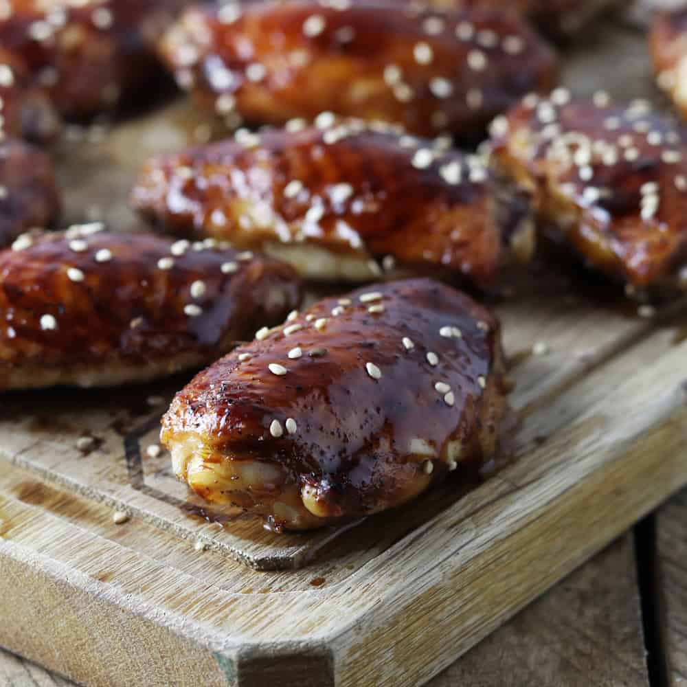 teriyaki kippenvleugels van de BBQ