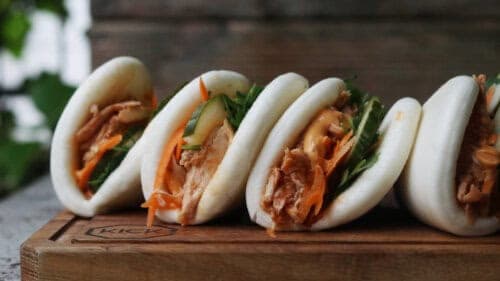 pulled chicken bao buns recept