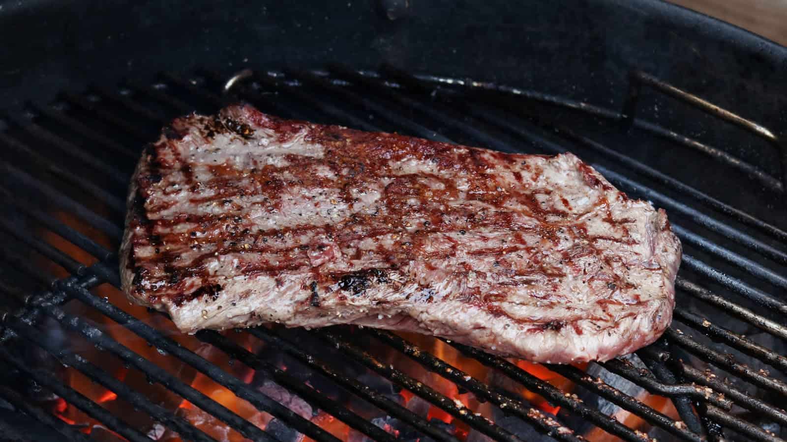 Flat Iron Steak met Gerookte Chimichurri