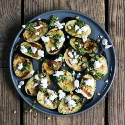 gegrilde courgette geitenkaas uitgelicht